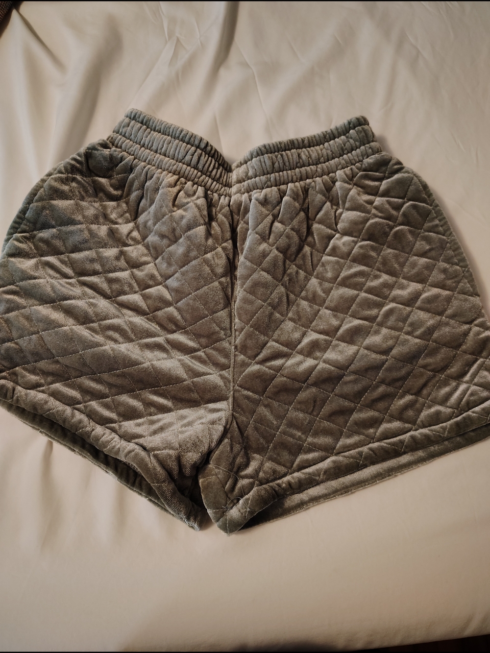 Quilted Plush Lounge Shorts in Gray